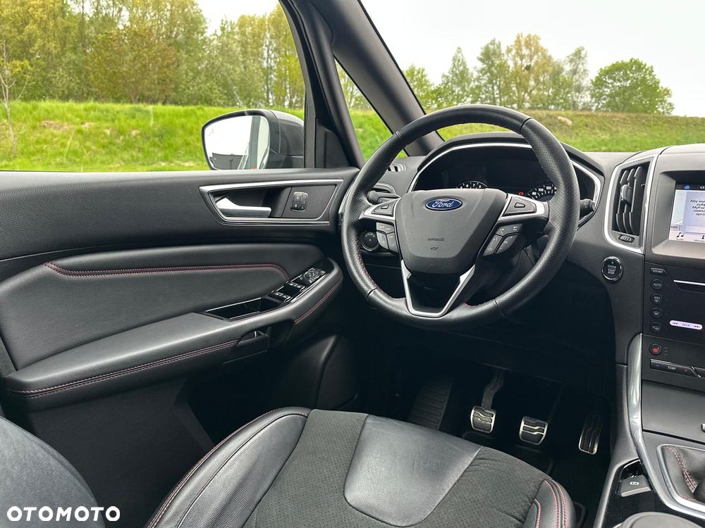 Ford S-Max - 38