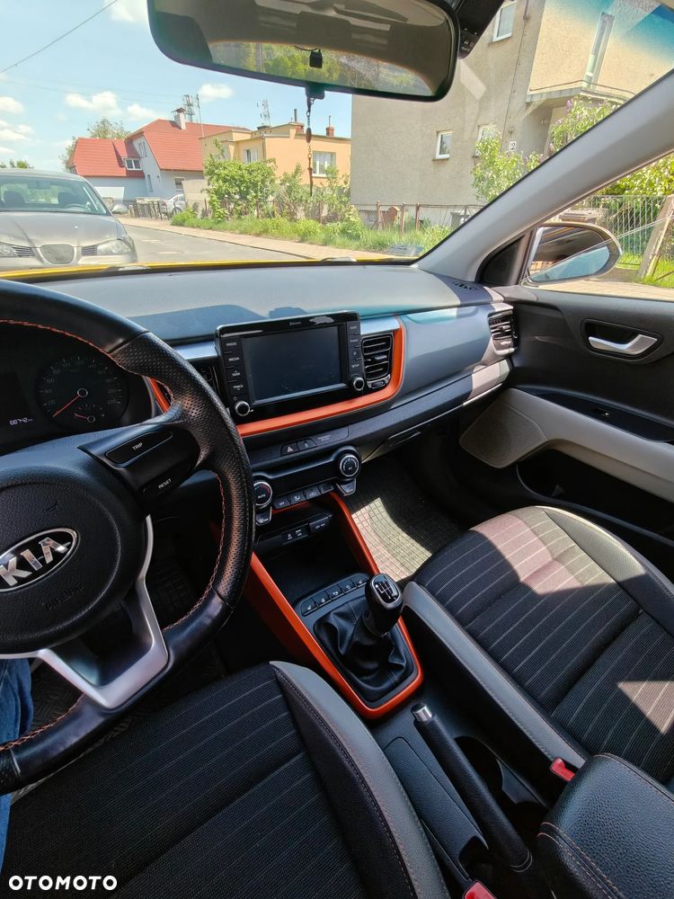 Kia Stonic 1.4 L - 14