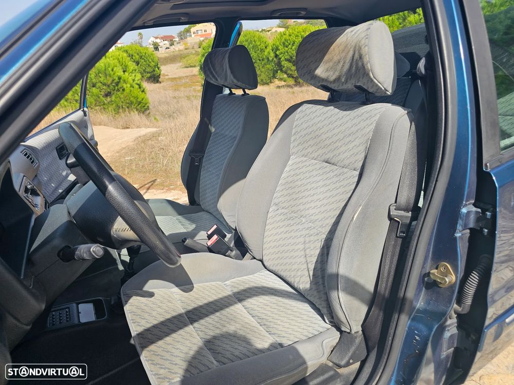 Peugeot 106 1.1 XR - 24