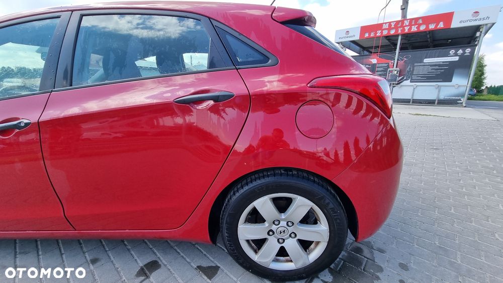 Hyundai i30 1.4 Comfort - 17