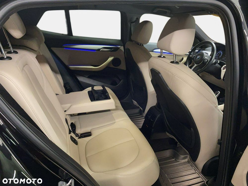 BMW X2 - 16