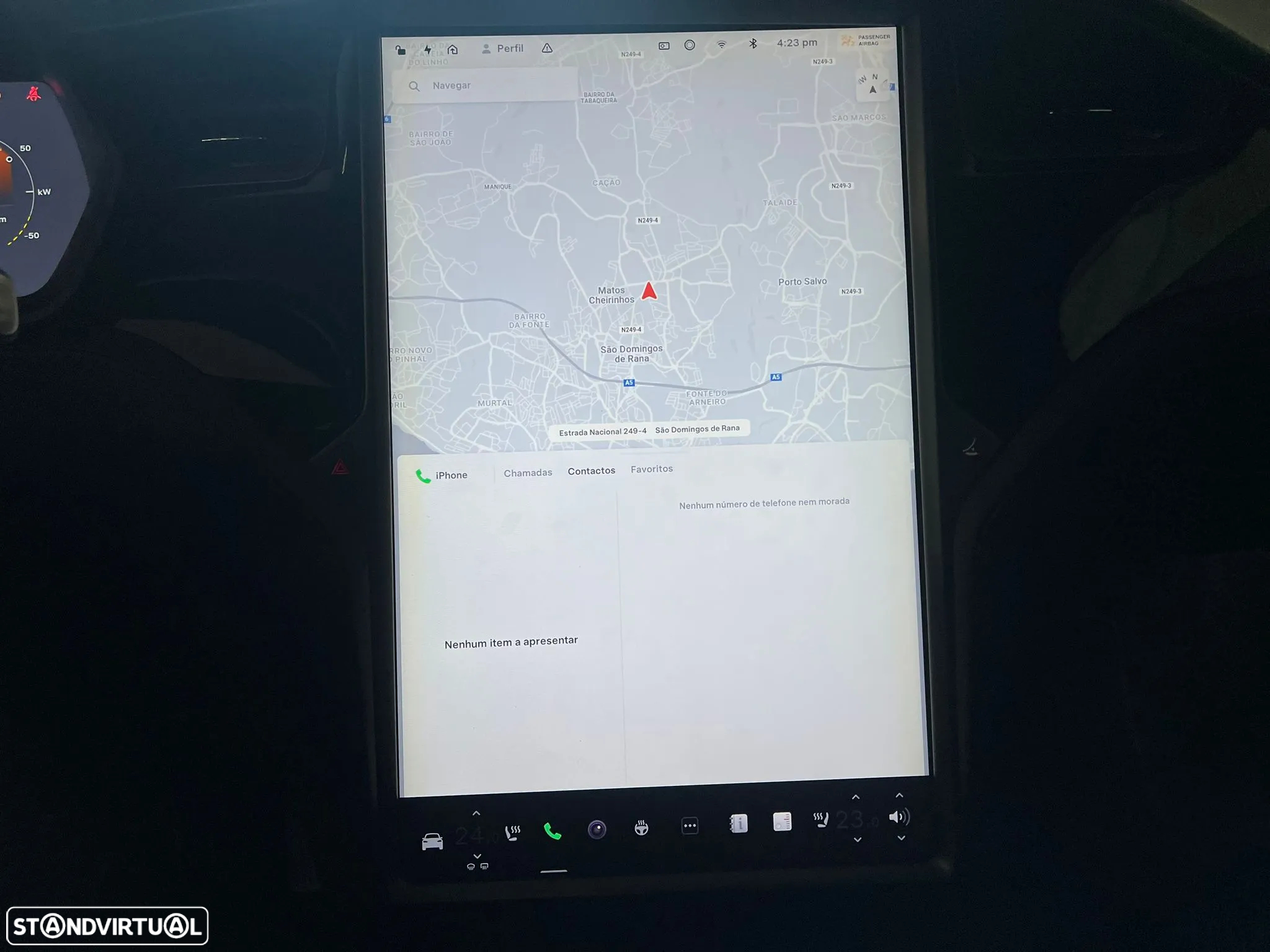 Tesla Model X 75D - 19
