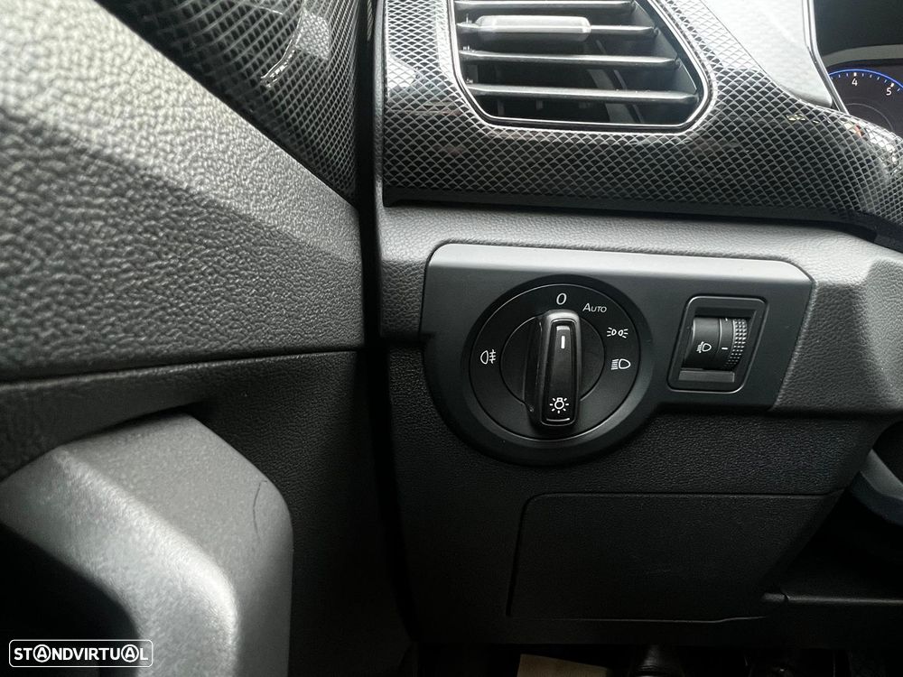 VW T-Cross 1.0 TSI Urban - 40