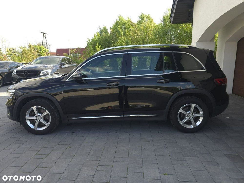 Mercedes-Benz GLB - 4