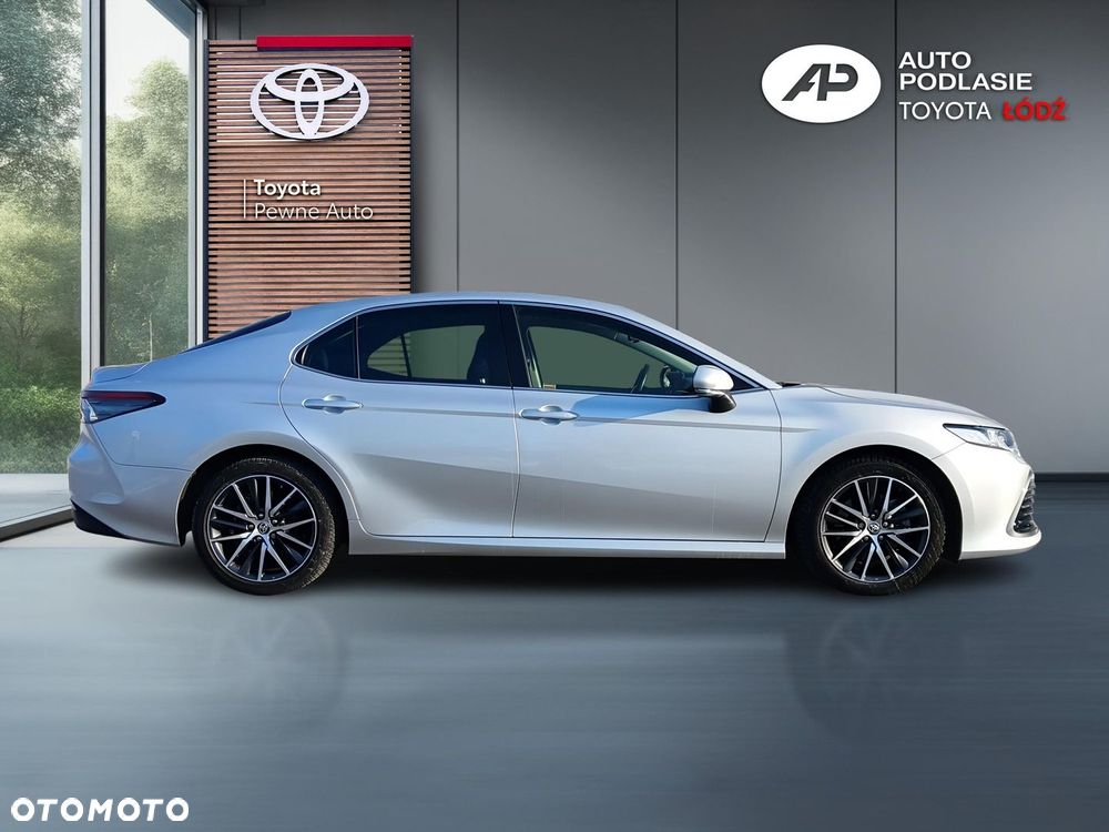 Toyota Camry 2.5 Hybrid Prestige CVT - 11