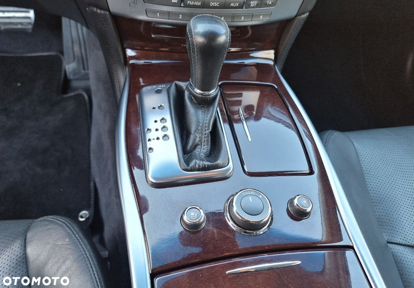 Infiniti Q70 - 18