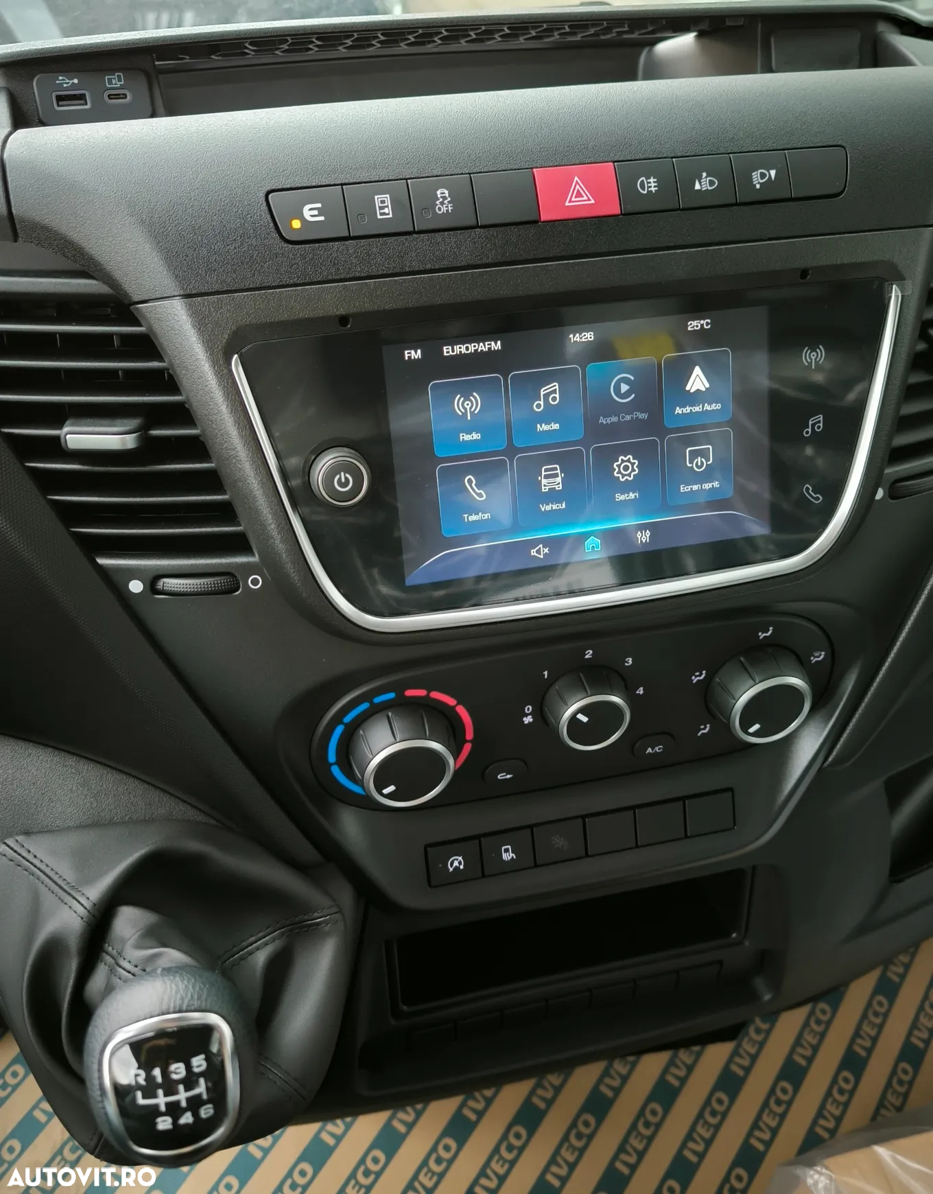 Iveco 35S14V-12mc - 11