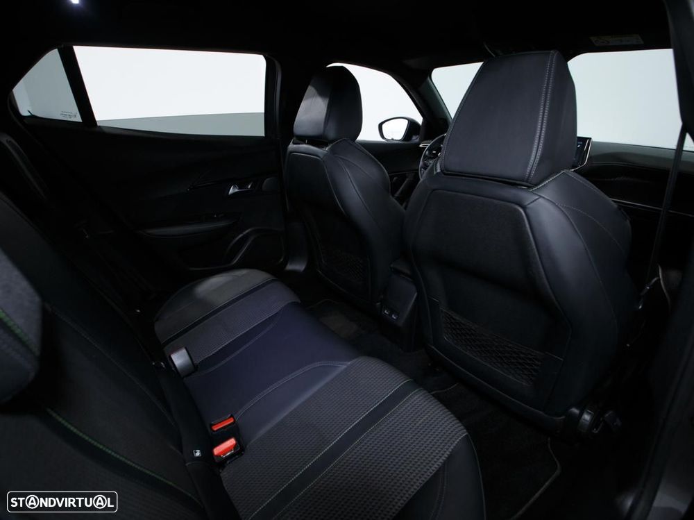 Peugeot 2008 1.5 BlueHDi GT Line EAT8 - 11