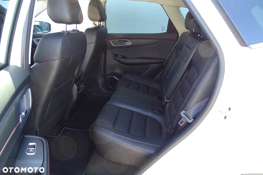 MG EHS 1.5T-GDI PHEV Luxury - 19