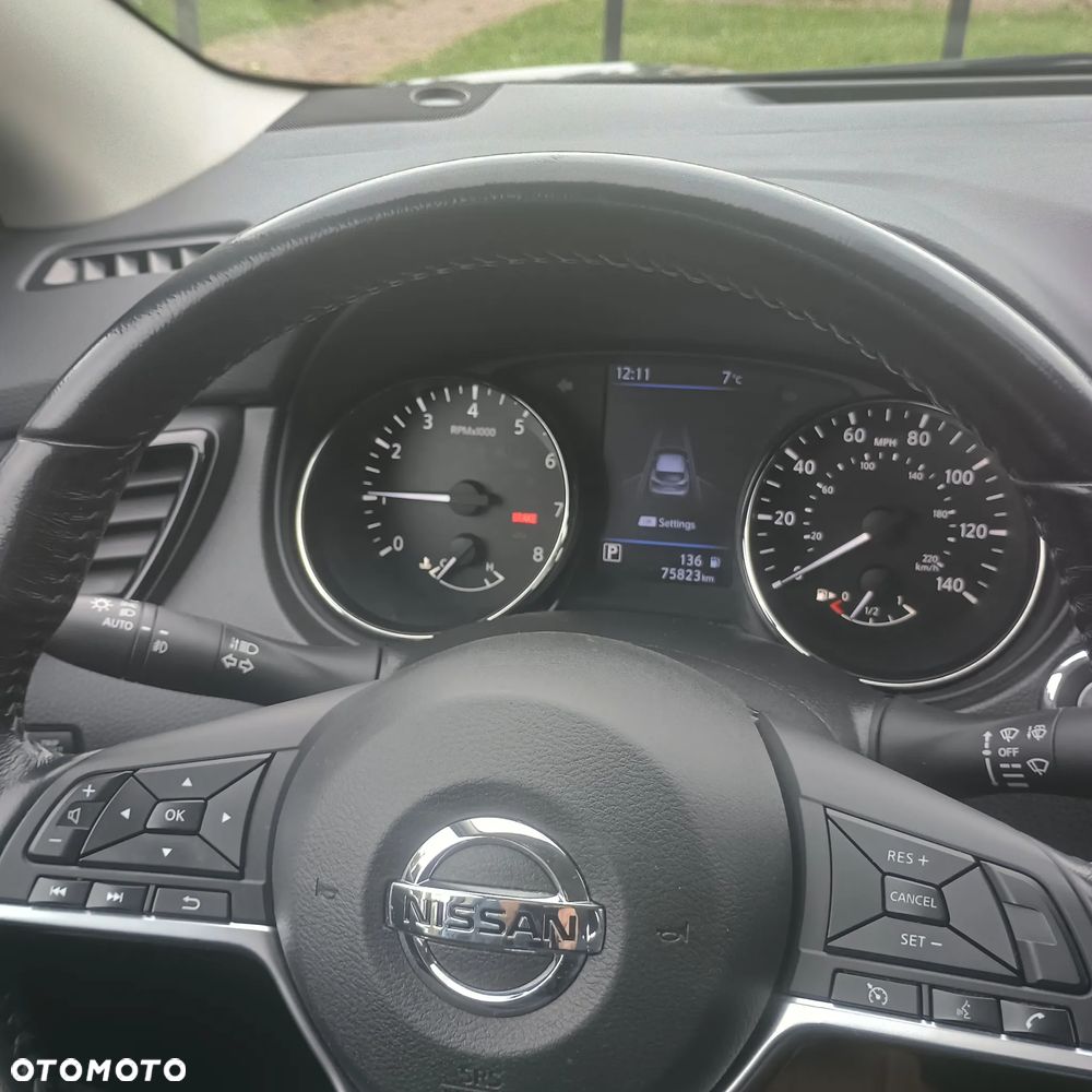 Nissan Qashqai - 10