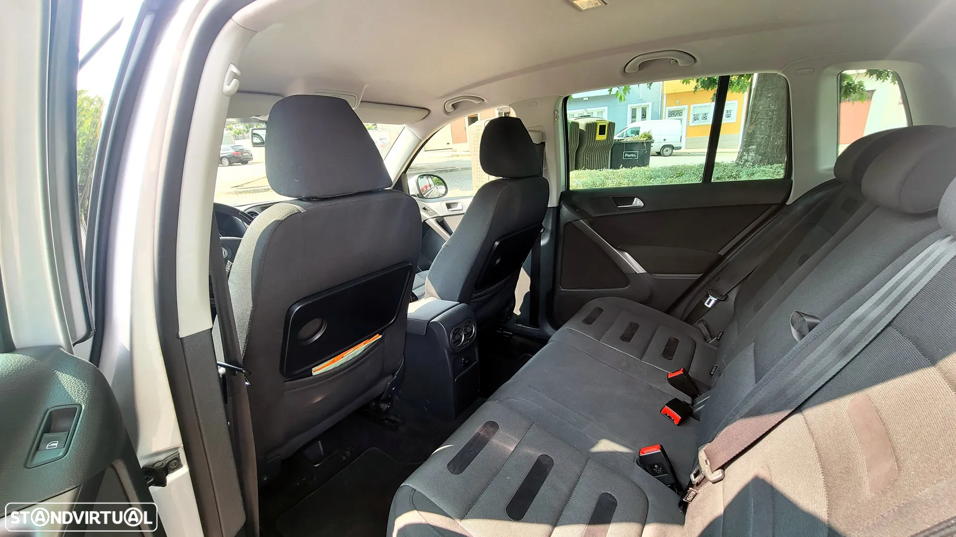 VW Tiguan 1.4 TSI Sport 4Motion - 11