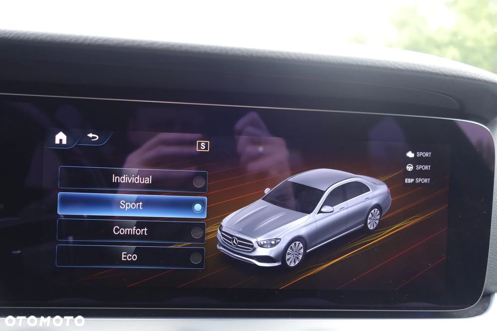 Mercedes-Benz Klasa E 220 d 4-Matic Avantgarde - 24