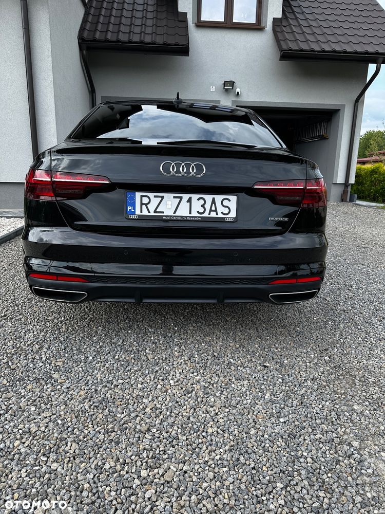 Audi A4 Limousine 45 TFSI mHEV Quattro Black Edition S tronic - 4