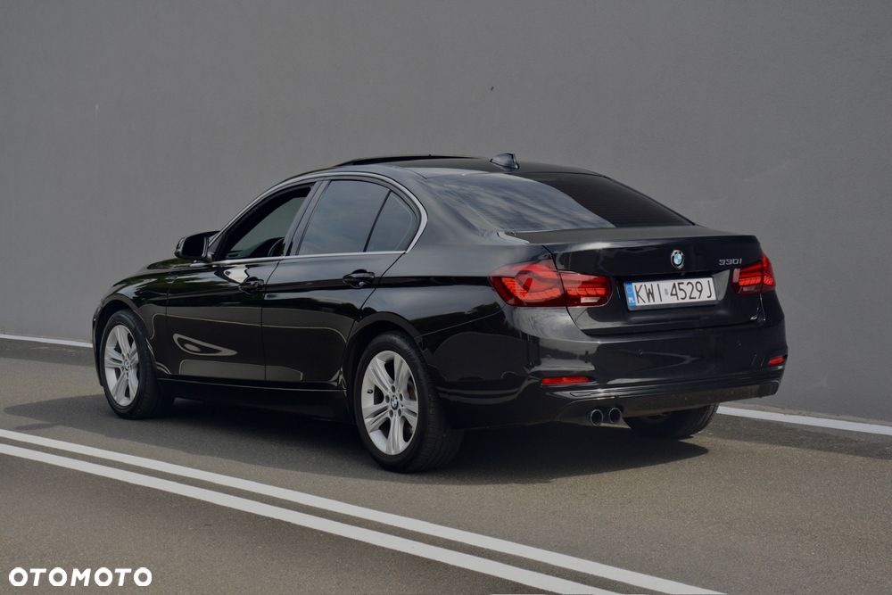 BMW Seria 3 330i Sport Line Shadow - 2
