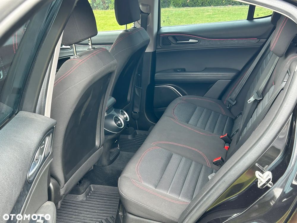 Alfa Romeo Stelvio 2.2 16V AT8 Business - 10
