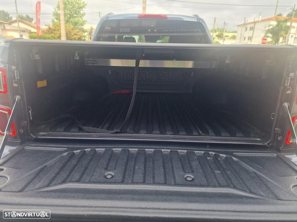 Isuzu D-Max D-MAX CAB DUPLA 4X4 LSE FLEX - 18