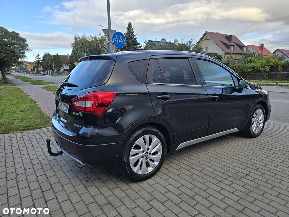 Suzuki SX4 S-Cross 1.4 T Premium 4WD - 5