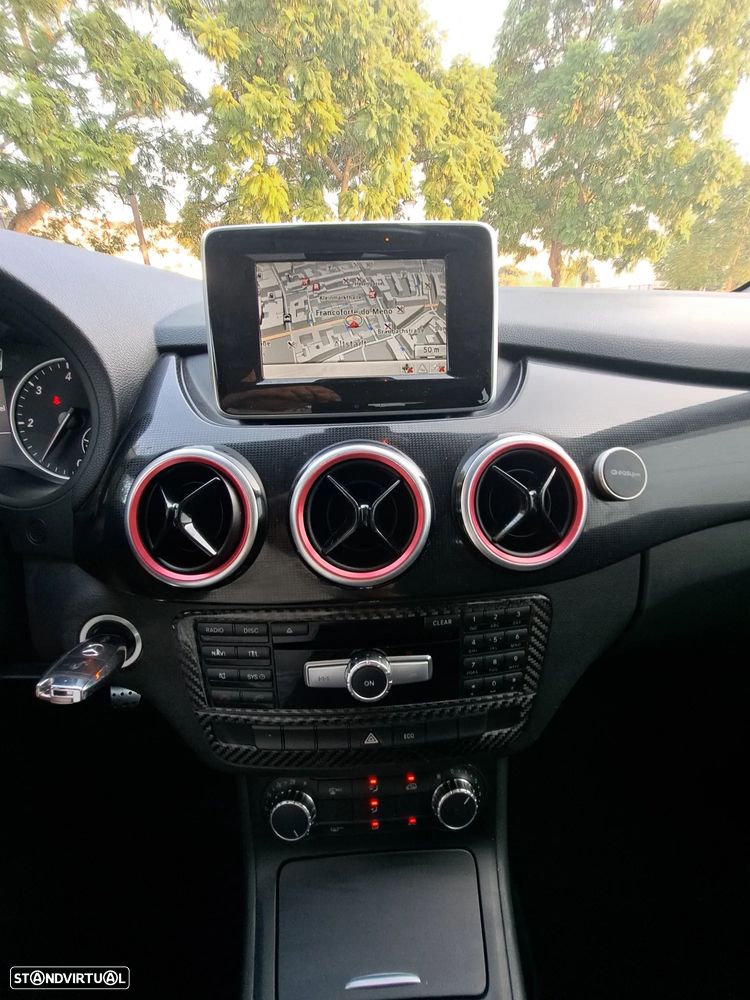 Mercedes-Benz B 180 CDI Urban - 19