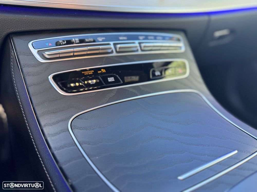 Mercedes-Benz E 220 d AMG Line - 31