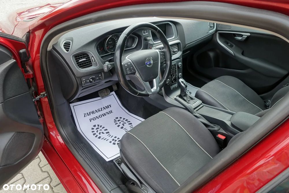 Volvo V40 D2 Momentum - 11