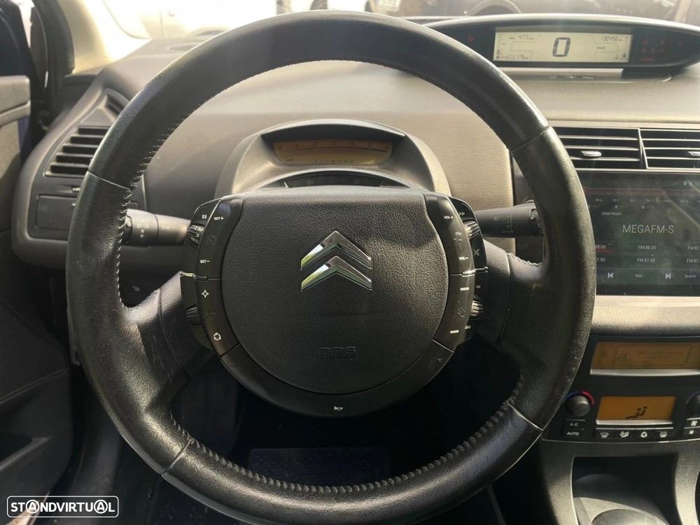 Citroën C4 1.4 16V SX - 15