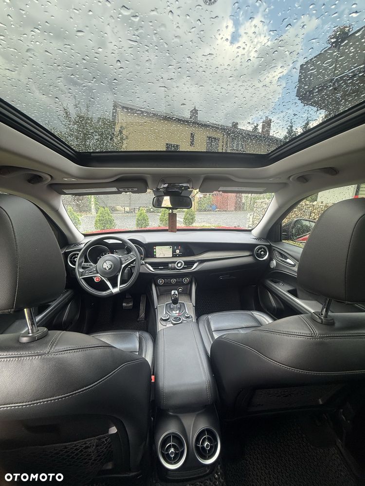 Alfa Romeo Stelvio - 7