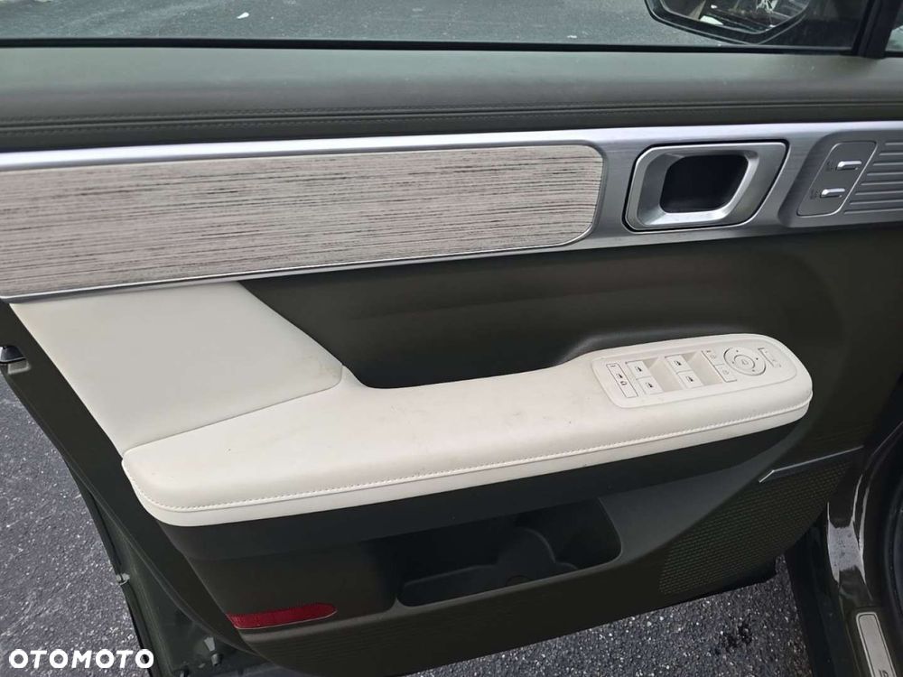 Hyundai Santa Fe - 11