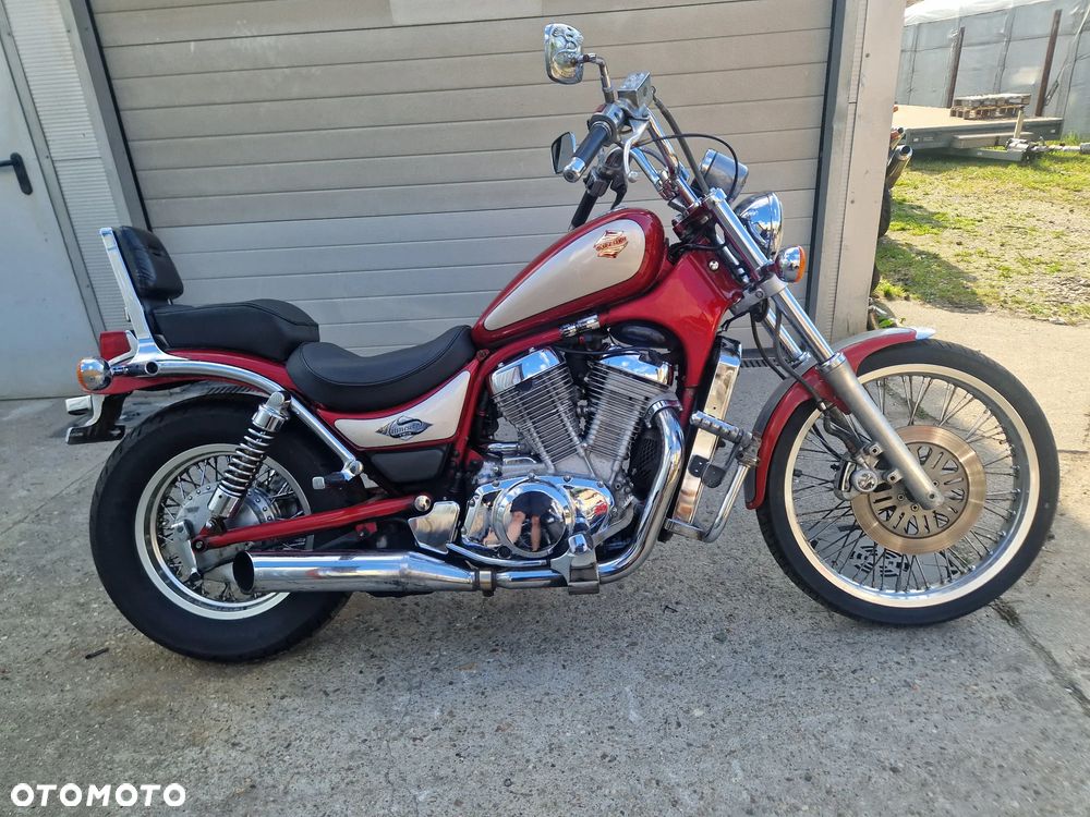 Suzuki Intruder - 1
