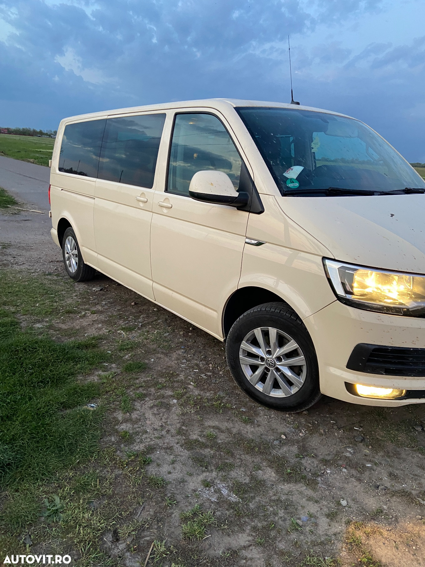 Volkswagen Caravelle T6.1 2.0 TDI 110 kW LR Comfortline 4M - 5