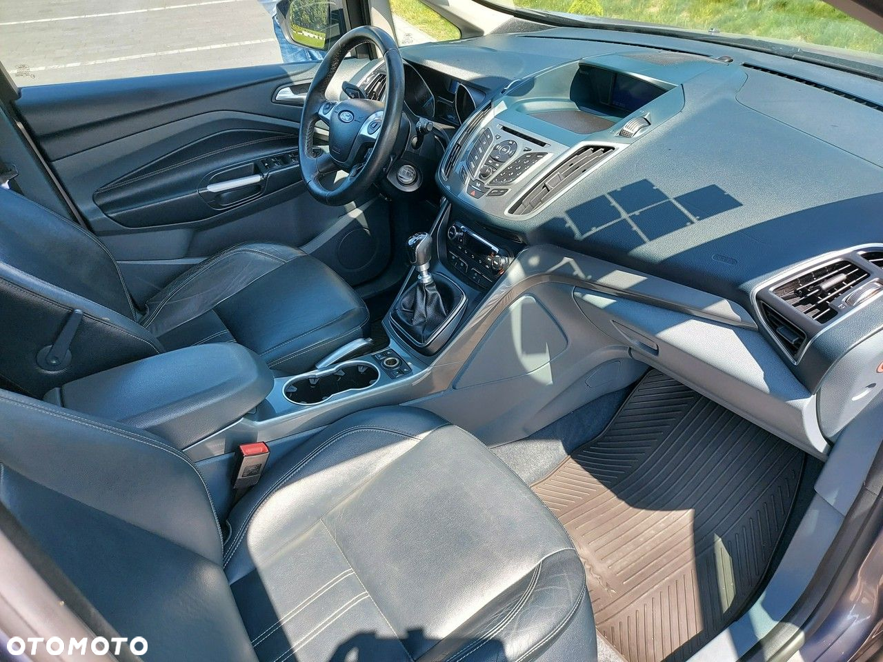 Ford Grand C-MAX - 10