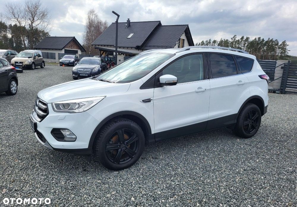 Ford Kuga - 24