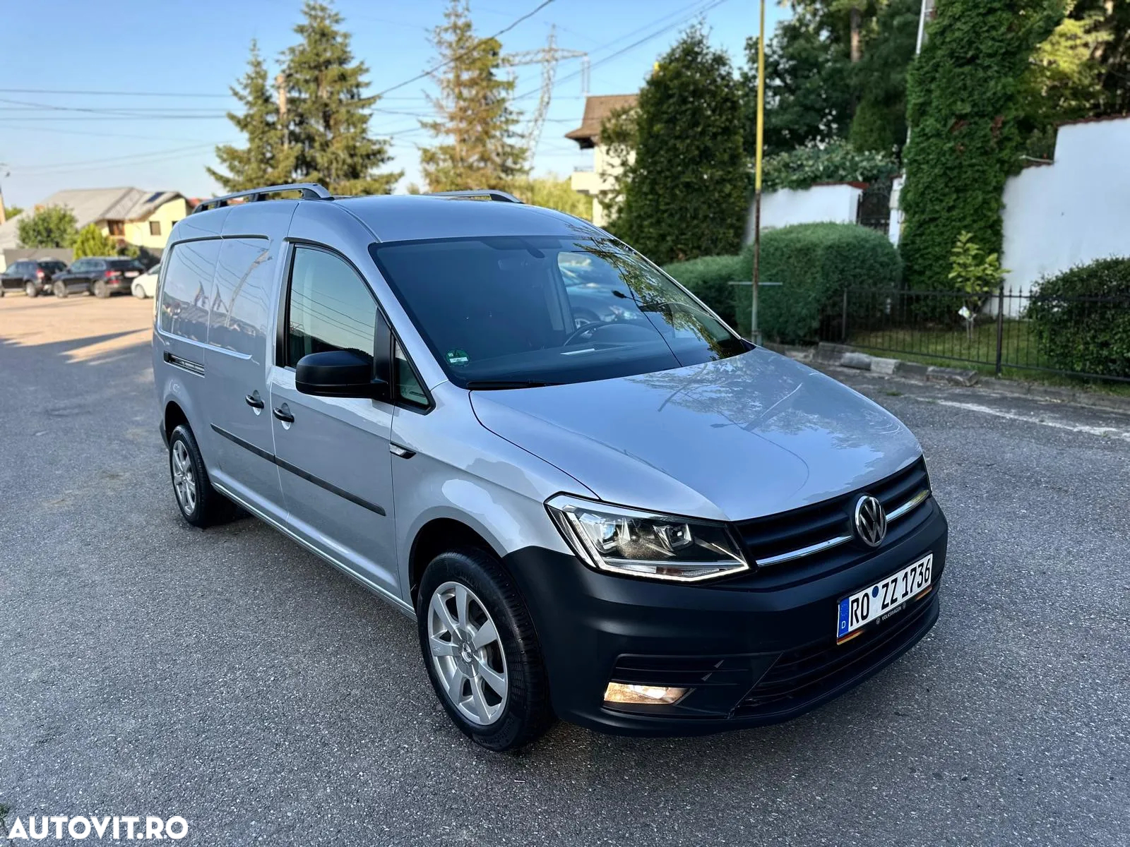 Volkswagen Caddy Maxi - 19