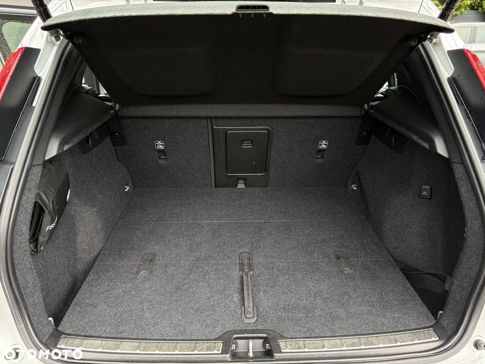 Volvo XC 40 T4 Geartronic Inscription - 35