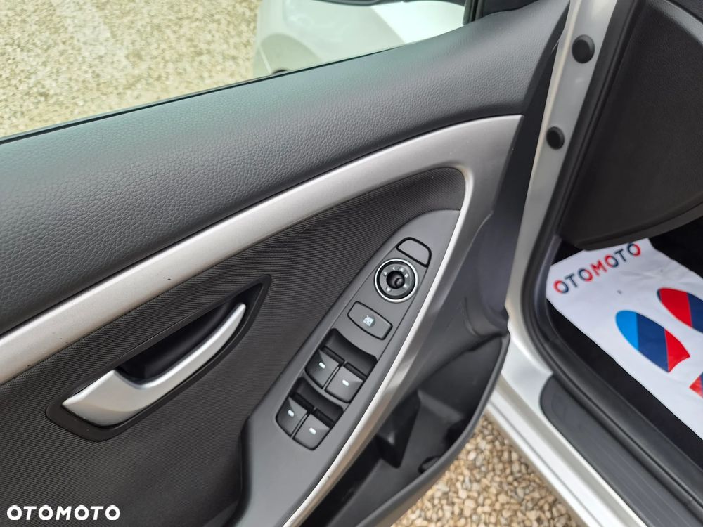 Hyundai i30 - 15
