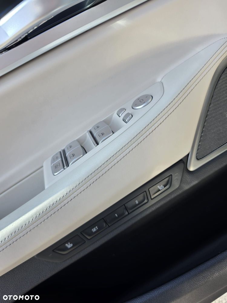 BMW Seria 7 750d xDrive sport - 10