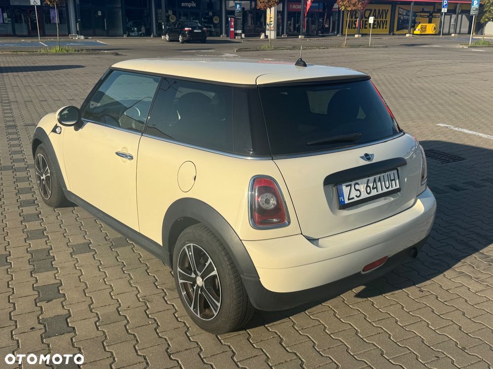 MINI ONE - 3