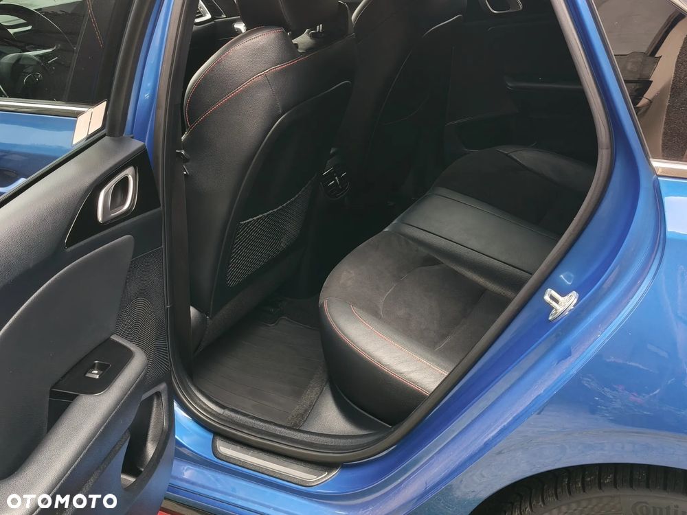 Kia Ceed 1.6 T-GDI GT DCT - 21