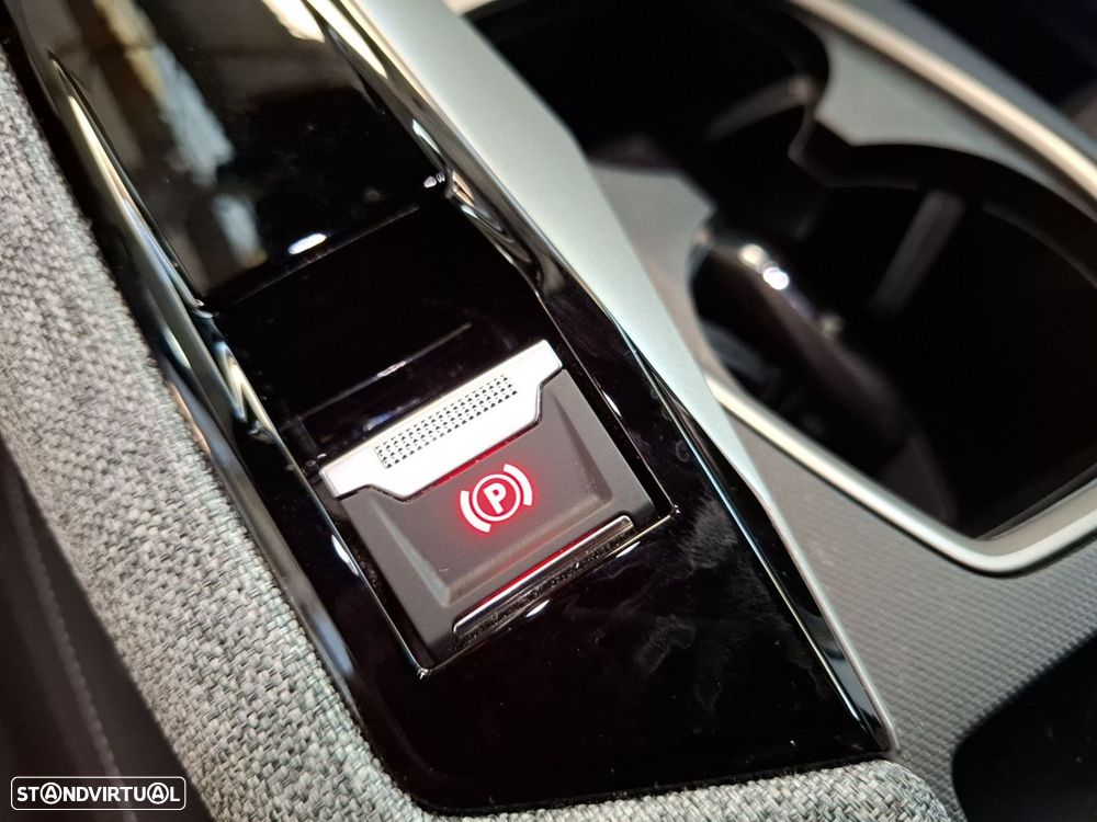 Peugeot 5008 1.2 Hybrid Allure e-DCS6 — fotografia 21