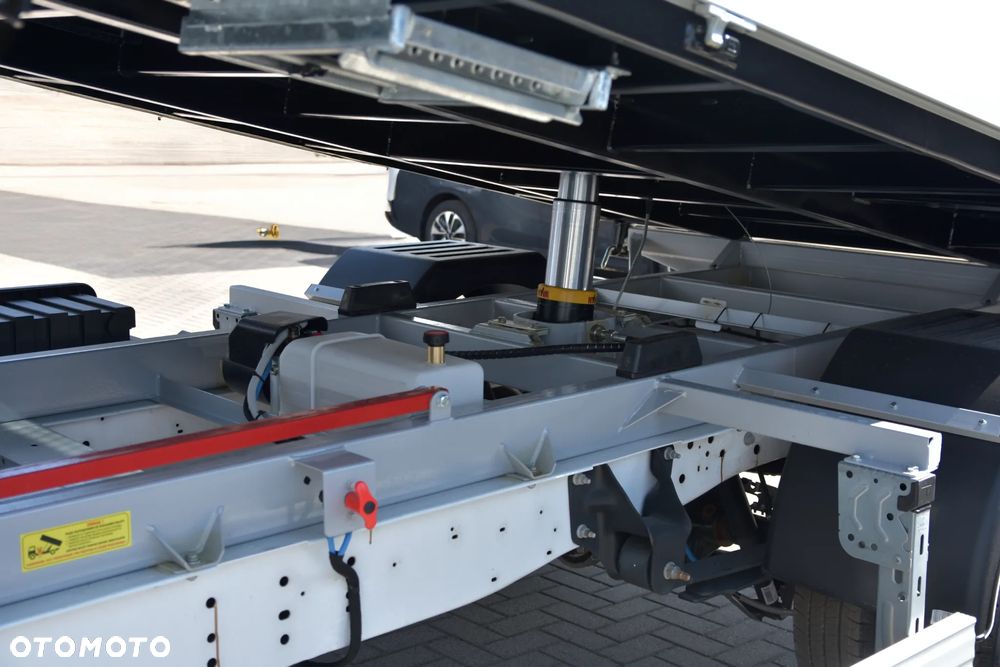 Ford Transit 2.0 EcoBlue 130KM M6 RWD TREND 350 WYWROTKA - 20