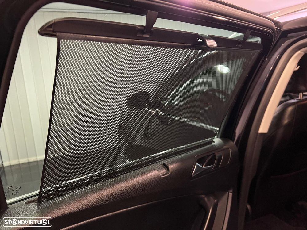 VW Passat Variant 2.0 TDi Sportline - 23