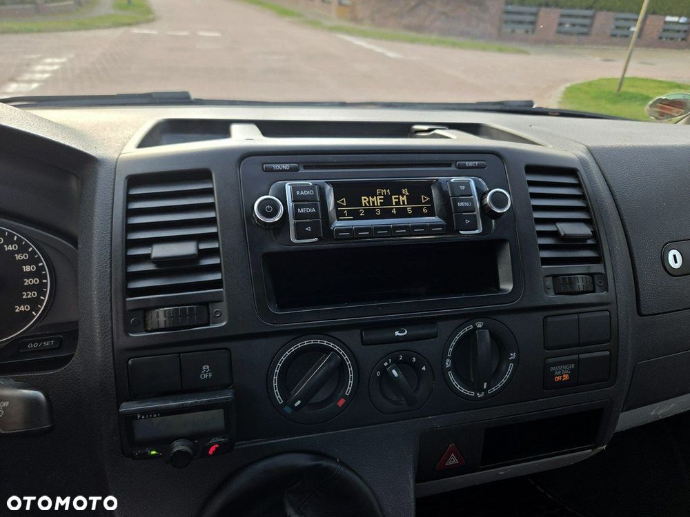 Volkswagen Transporter - 13