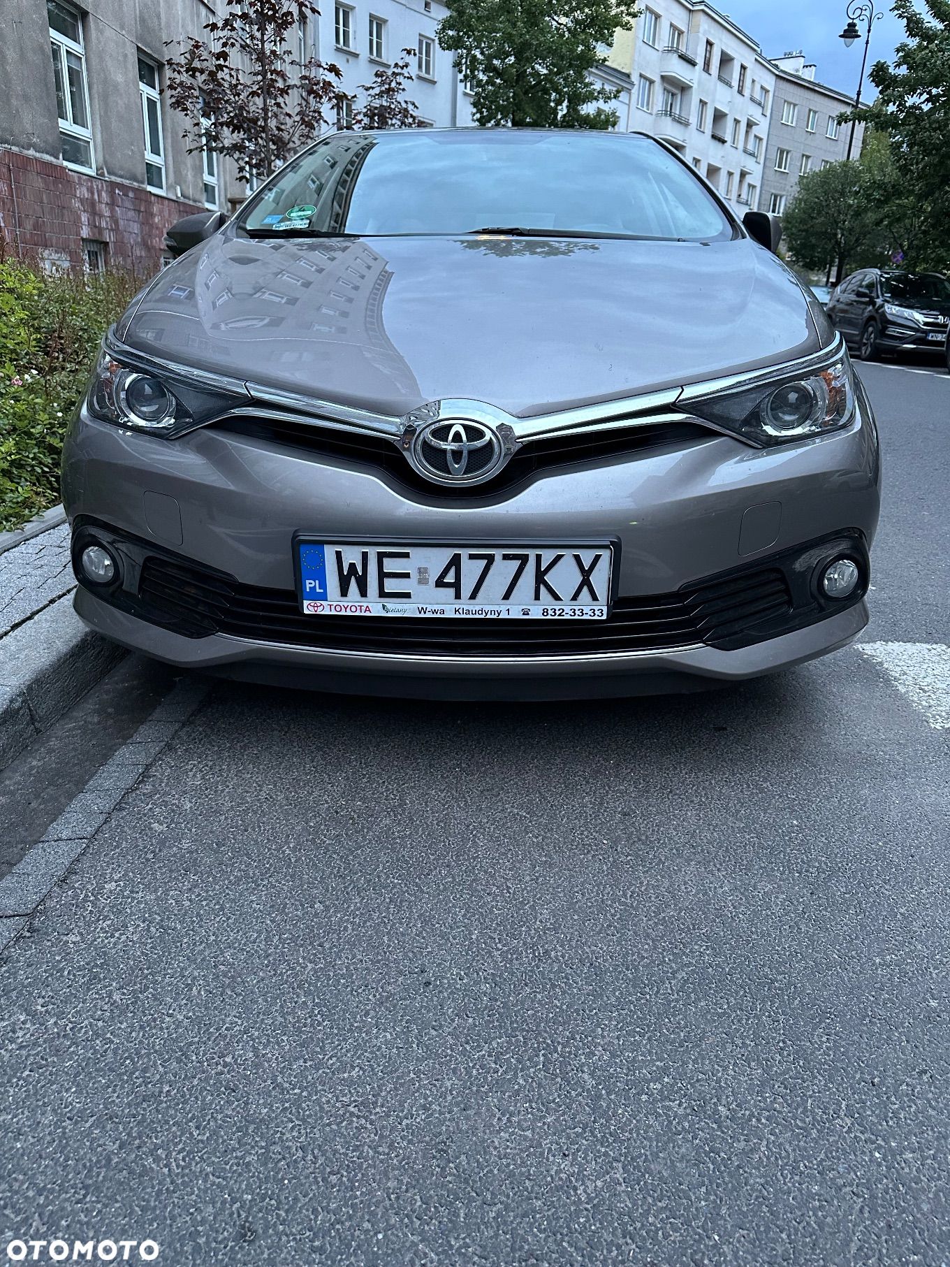 Toyota Auris 1.6 Comfort - 1