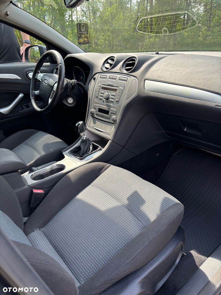 Ford Mondeo - 14