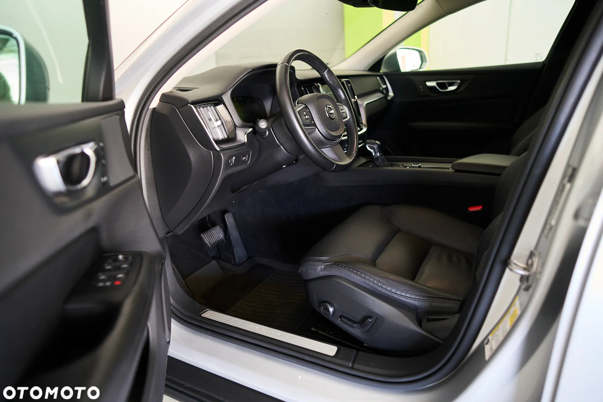 Volvo V60 Cross Country T5 AWD Geartronic - 13