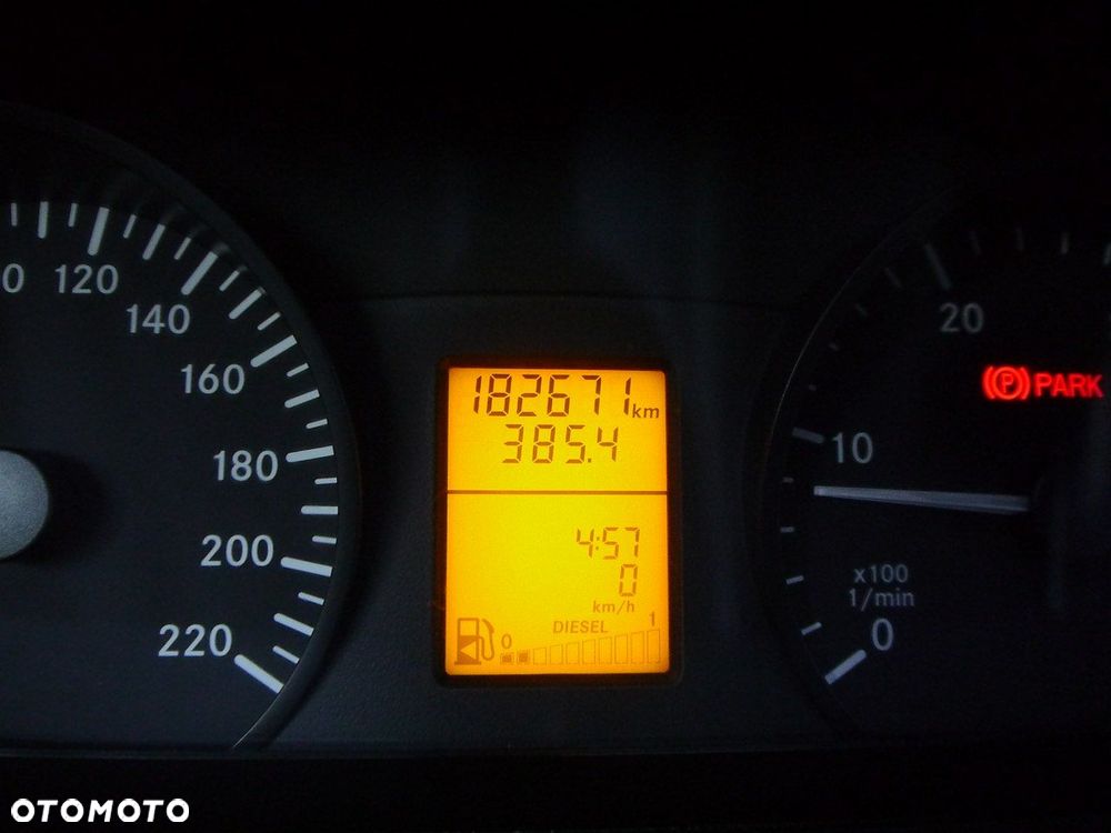 Mercedes-Benz Vito Lang CREW - 20