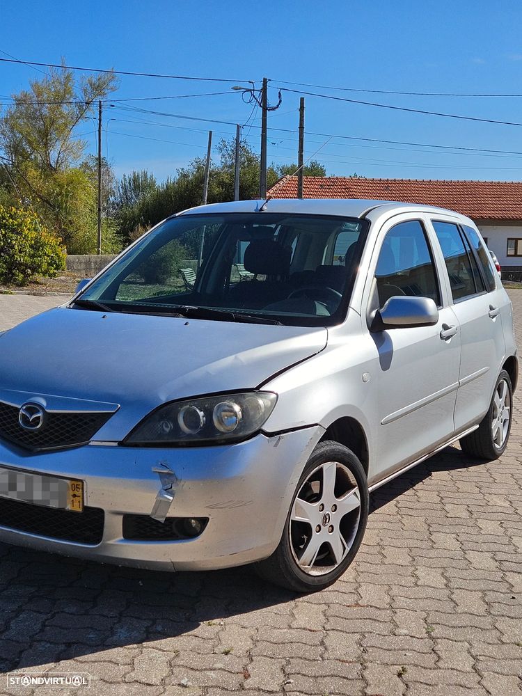 Mazda 2 - 6