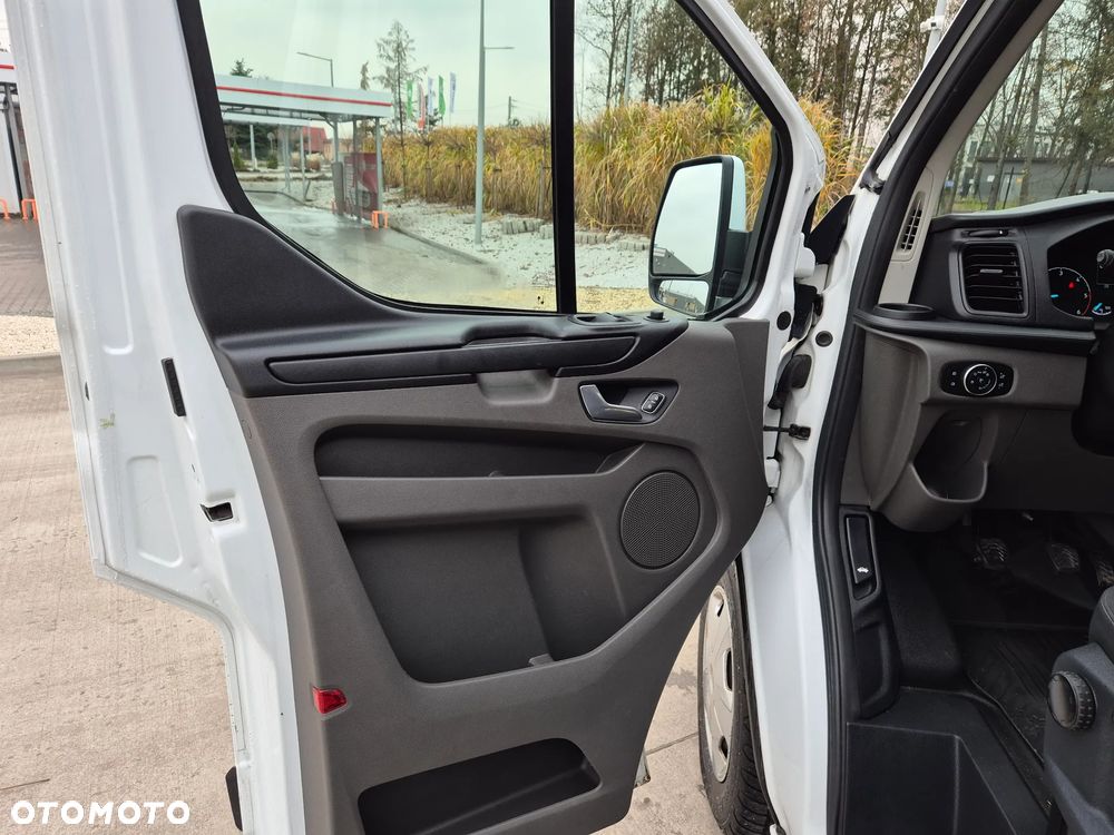 Ford Transit CUSTOM - 9