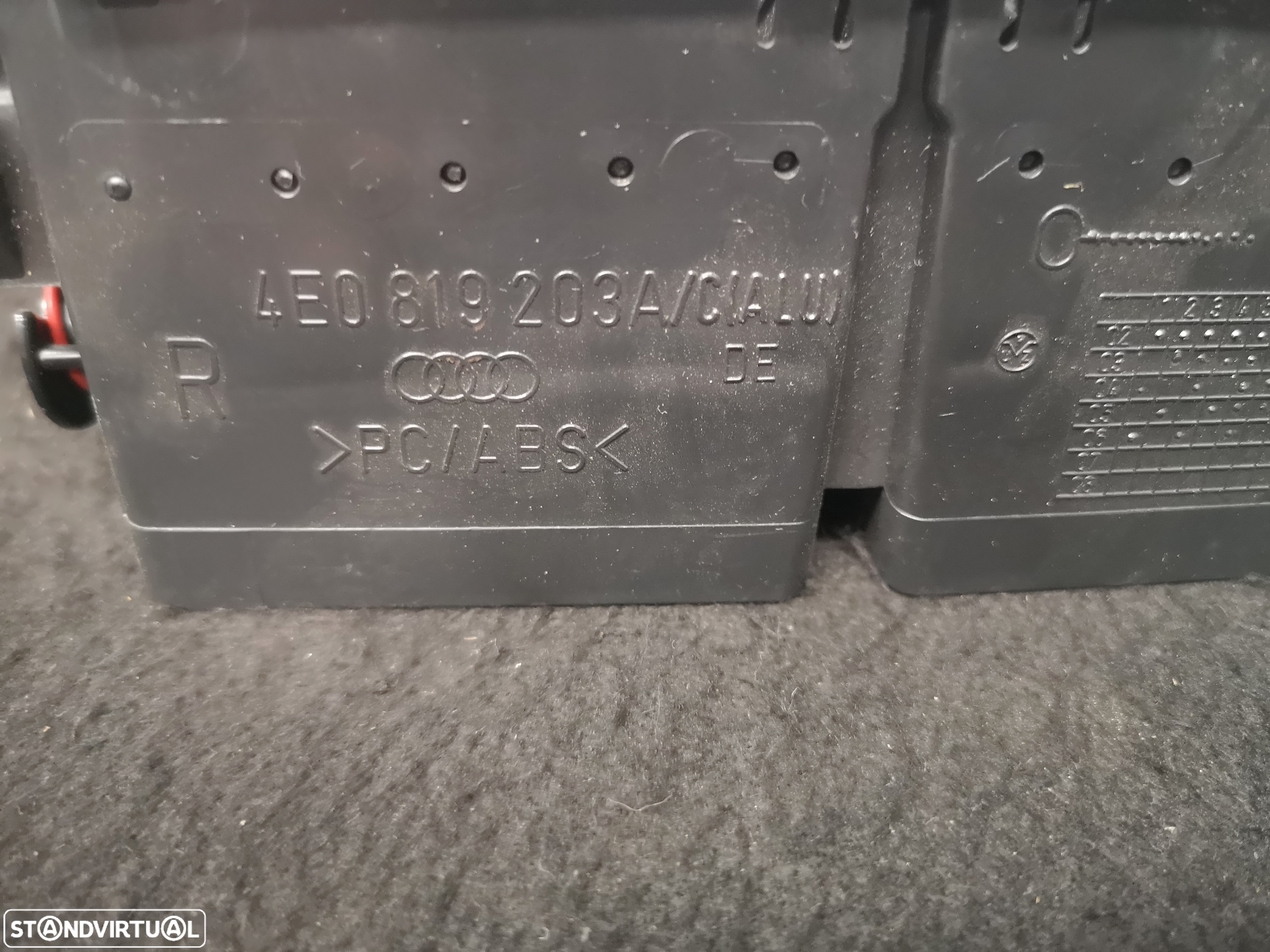 Grelha de sofagem  traseira Originais  Audi A8 d3 4e0 2003+ - 4