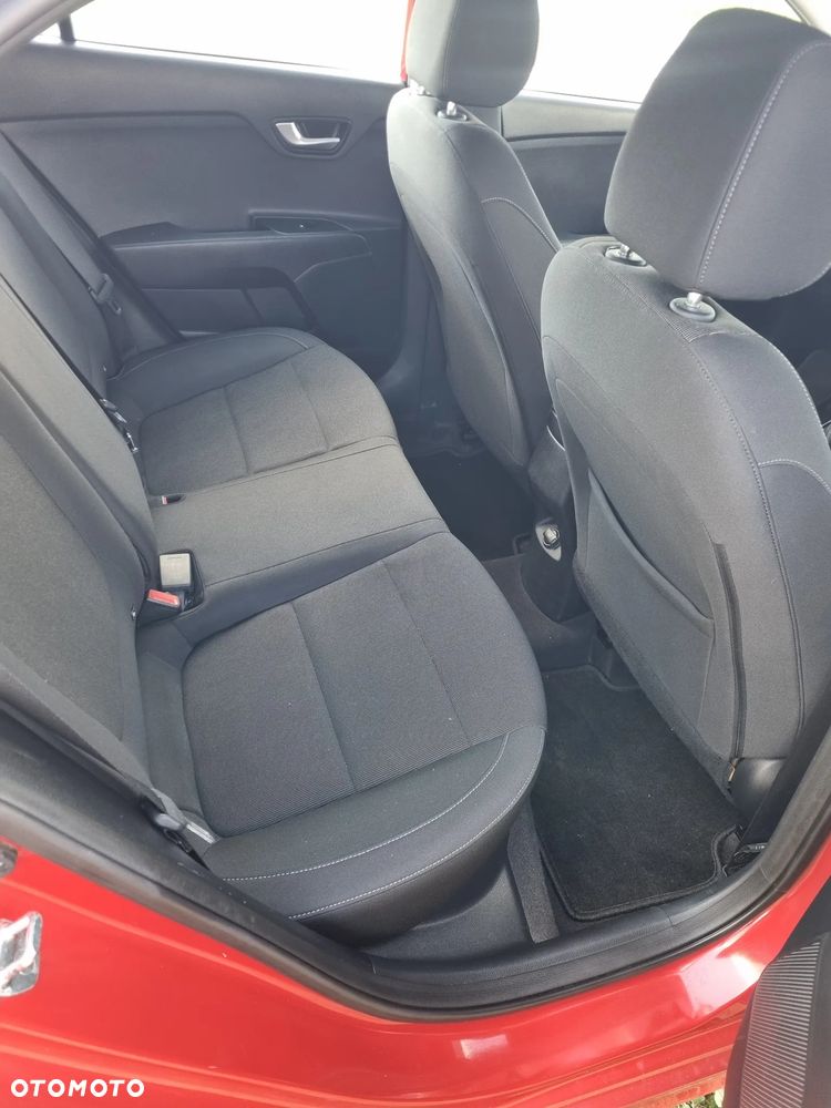Kia Rio 1.0 T-GDI 100 Dream-Team Edition - 10