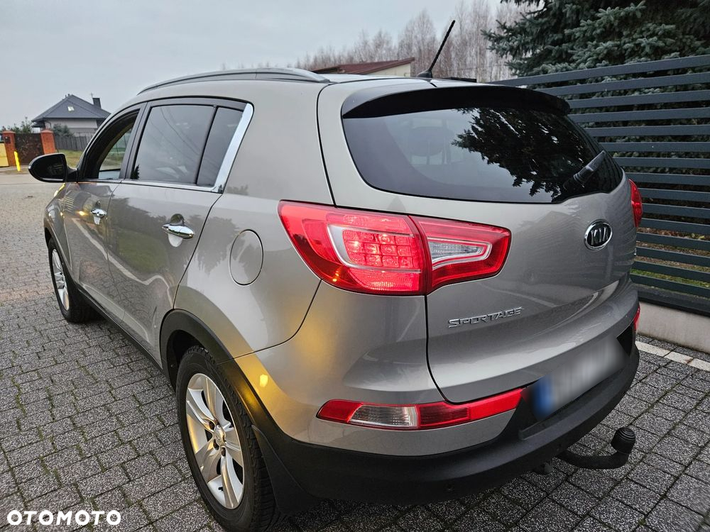 Kia Sportage 1.7 CRDI 2WD Dream-Team Edition - 10